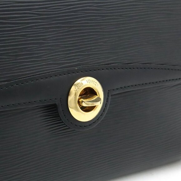 LOUIS VUITTON Black Shoulder Bag - Picture 10 of 10